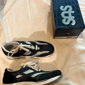 Lightly worn SAS TriPad comfort sneakers - navy blue & silver. Lace up, size 9M